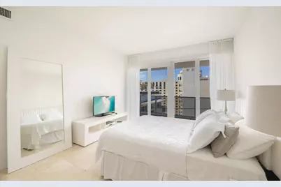 100 Lincoln Road #PH14, Miami Beach, FL 33139 - Photo 12