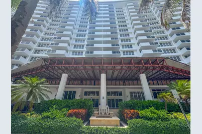 100 Lincoln Road #PH14, Miami Beach, FL 33139 - Photo 32