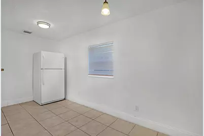 180 W 15th Street, Riviera Beach, FL 33404 - Photo 32