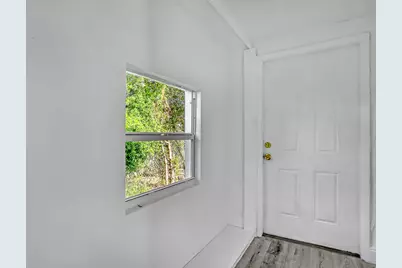 180 W 15th Street, Riviera Beach, FL 33404 - Photo 12