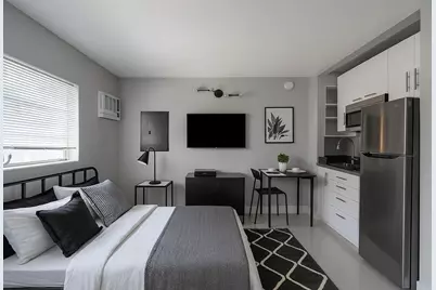 640 NE 7th Avenue #13, Fort Lauderdale, FL 33304 - Photo 1