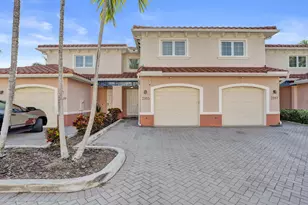 2353 SE 5th St, Pompano Beach, FL 33062 - Photo 2
