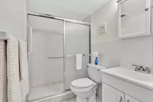 900 NE 18th Ave, Fort Lauderdale, FL 33304 - Photo 14