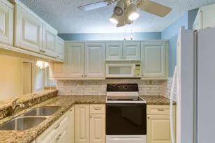23078 Oxford Pl, Boca Raton, FL 33433 - Photo 18