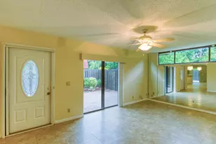 23078 Oxford Pl, Boca Raton, FL 33433 - Photo 6