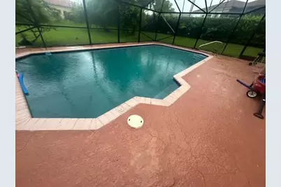 127 Saratoga Boulevard W, Royal Palm Beach, FL 33411 - Photo 4