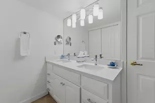 5440 N Ocean Dr, Singer Island, FL 33404 - Photo 10