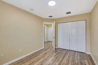1302 Lucaya Drive, Riviera Beach, FL 33404 - Photo 22
