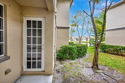 1302 Lucaya Drive, Riviera Beach, FL 33404 - Photo 28