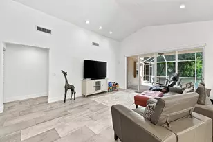 1031 NW 108th Ave, Plantation, FL 33322 - Photo 6
