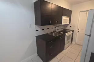 4421 Poinciana St, Lauderdale by the Sea, FL 33308 - Photo 8