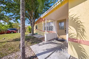 130 NE 21st Ct, Pompano Beach, FL 33060 - Photo 2