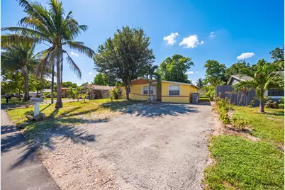 130 NE 21st Court, Pompano Beach, FL 33060 - Photo 1