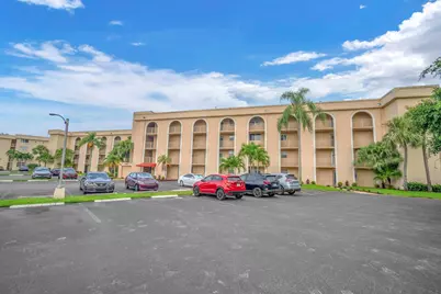 3231 Holiday Springs Boulevard #306, Margate, FL 33063 - Photo 2