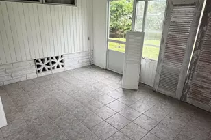 1930 SW 85th Ave, Davie, FL 33324 - Photo 2