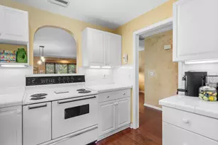 13329 Polo Club Rd, Wellington, FL 33414 - Photo 36