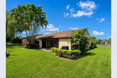 611 Sea Pine Way #A, Greenacres, FL 33415 - Photo 2
