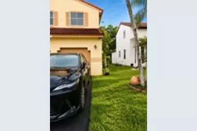 18431 NW 18th Street, Pembroke Pines, FL 33029 - Photo 2