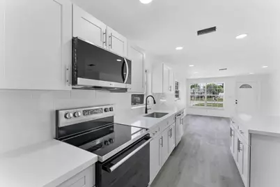 354 NW 4th Place, Deerfield Beach, FL 33441 - Photo 4