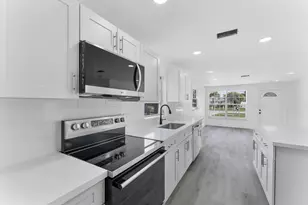 354 NW 4th Pl, Deerfield Beach, FL 33441 - Photo 4