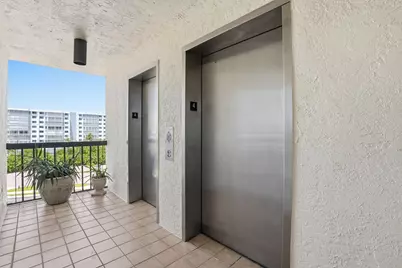 8402 Estero Boulevard #Apt 405, Fort Myers Beach, FL 33931 - Photo 12