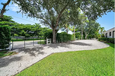 14565 Belmont Trace #(Barn), Wellington, FL 33414 - Photo 28