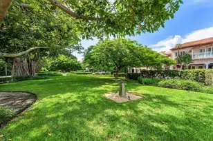 215 Phipps Plaza, Palm Beach, FL 33480 - Photo 18