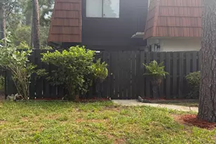 2200 White Pine Cir, Greenacres, FL 33415 - Photo 2