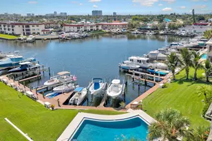 326 Northlake Dr, North Palm Beach, FL 33408 - Photo 2