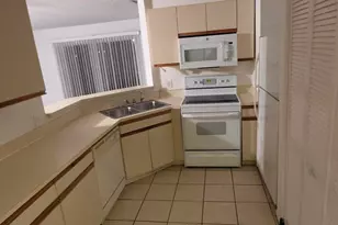 3453 NW 44th St, Oakland Park, FL 33309 - Photo 10