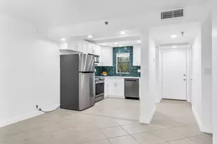 9235 SW 8th St, Boca Raton, FL 33428 - Photo 10