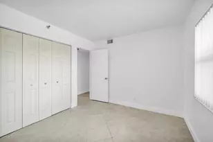 9235 SW 8th St, Boca Raton, FL 33428 - Photo 12