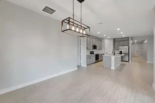 8606 Dahlia Cir, Port Saint Lucie, FL 34986 - Photo 10
