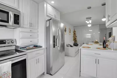 700 SE 6th Avenue #107, Deerfield Beach, FL 33441 - Photo 1