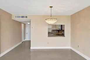9480 Tangerine Pl, Davie, FL 33324 - Photo 10