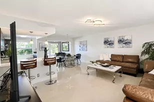 34 Colonial Club Dr, Boynton Beach, FL 33435 - Photo 2