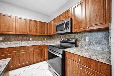 603 W Santa Catalina Circle #603, North Lauderdale, FL 33068 - Photo 2