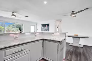 6400 Park St, Hollywood, FL 33024 - Photo 10