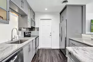6400 Park St, Hollywood, FL 33024 - Photo 8