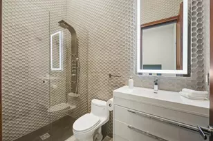 2213 NE 37th Dr, Fort Lauderdale, FL 33308 - Photo 38