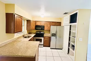 1685 NW 60th Ave, Sunrise, FL 33313 - Photo 4