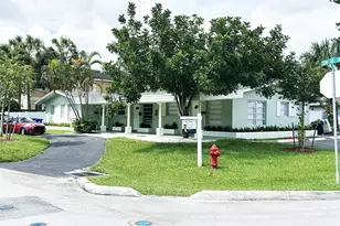 425 SW 18th Ave, Fort Lauderdale, FL 33312 - Photo 14