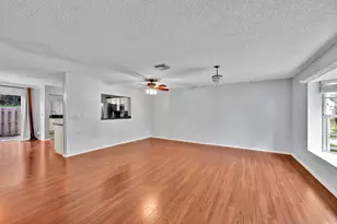 12152 NW 36th Pl, Sunrise, FL 33323 - Photo 16