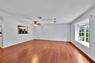 12152 NW 36th Pl, Sunrise, FL 33323 - Photo 14