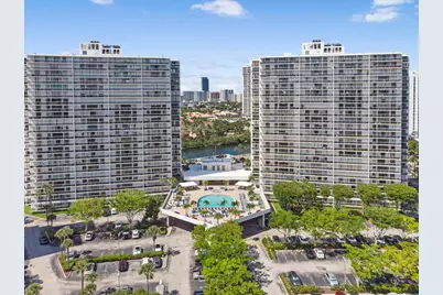 3701 N Country Club Drive #404, Aventura, FL 33180 - Photo 34