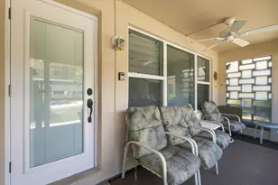 1960 NE 1st St, Deerfield Beach, FL 33441 - Photo 12