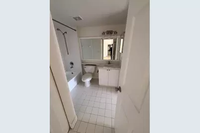3870 Lyons Road #305, Coconut Creek, FL 33073 - Photo 8