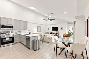 1343 Periwinkle Pl, Wellington, FL 33414 - Photo 10