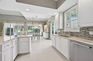 9400 SW Wedgewood Ln, Stuart, FL 34997 - Photo 8