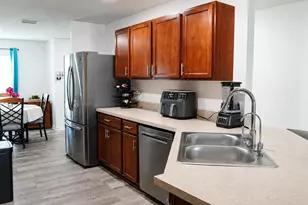 1921 SE Joyner Cir, Port Saint Lucie, FL 34952 - Photo 8